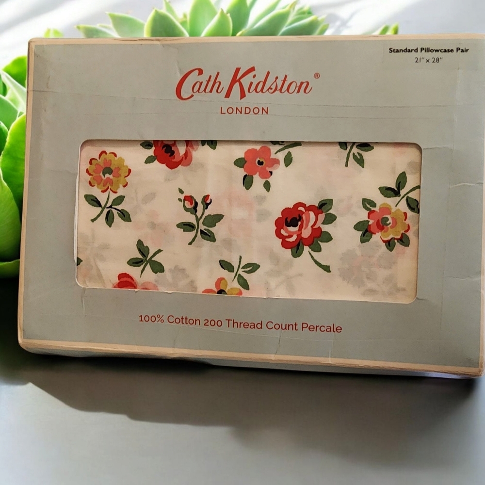CATH KIDSTON London Spring Summer PINK Red Floral 2 STANDARD PILLOWCASES Shams